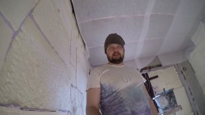 Строим гараж. Гидроизоляция бетонного пола. Праймер.