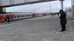 Работник жд вокзала запретил снимать!