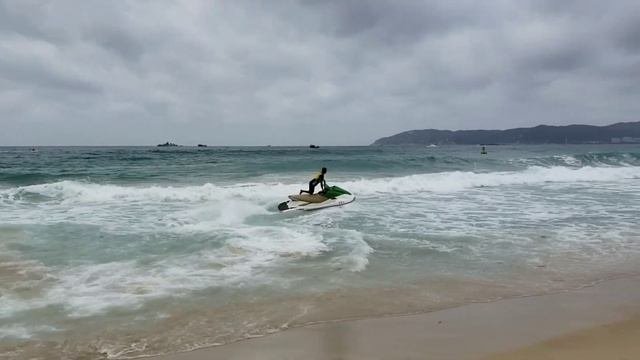 Пляж в бухте Ялонг Бэй (Yalong Bay) Ялунвань. Самый красивый пляж на Хайнане