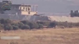 Бои в Сирии Танк Т72 уклоняется от ракет TOW