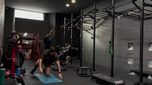 #комплекс с собственным весом, на турниках, #ситап #отжимания #подтягивания всё по 30 раз