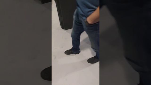 Обновление полимерного покрытия пола