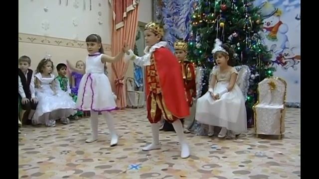 НОВОГОДНИЙ ВАЛЬС