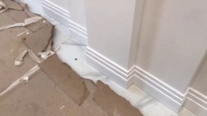 Монтаж плинтуса и куча углов
