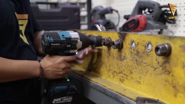 Kamolee гайковерт аккумуляторный DTW700 смотреть онлайн