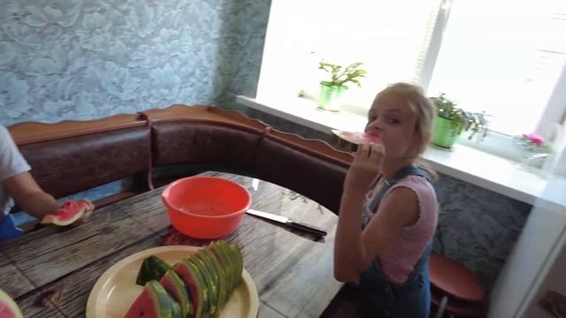 31.08.22 Лето закончилось сливаем бассейн. смотреть онлайн