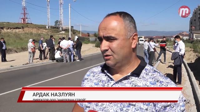 В Улан-Удэ идёт ремонт дорожного полотна от 113 до 115 квартала смотреть онлайн