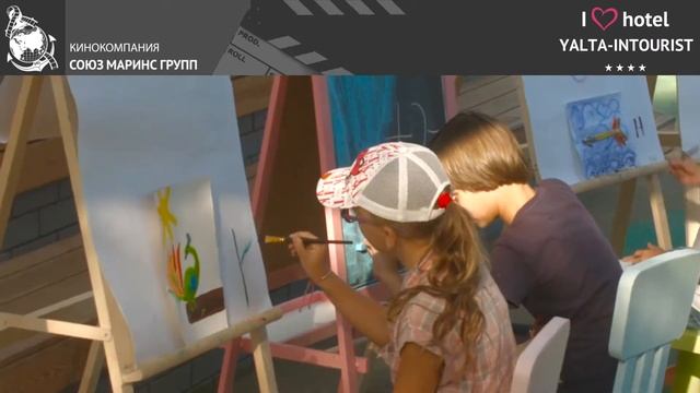 Почему в отеле «Ялта-Интурист в Крыму интересно отдыхать взрослым и детям