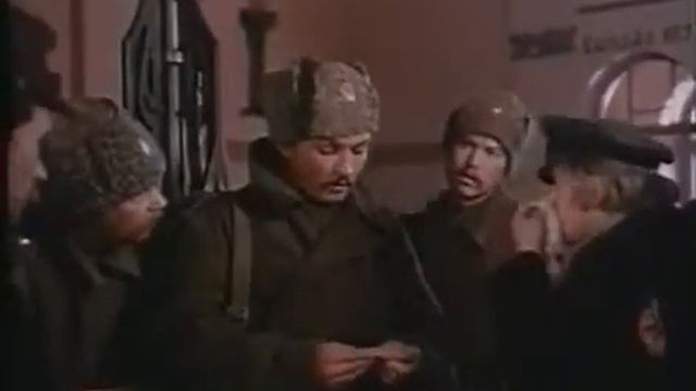 Есть только два класса  пролетариат и буржуазия