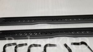 Подножки Toyota Hilux с 2015 года стиль TRD