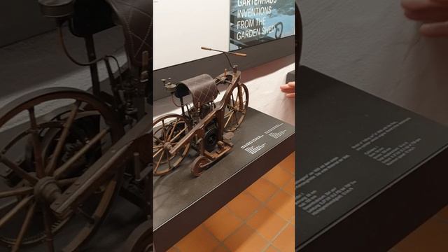 Mercedes Benz yaratuvchisi Gottlieb Daimler tugilgan uyga tashrif ?