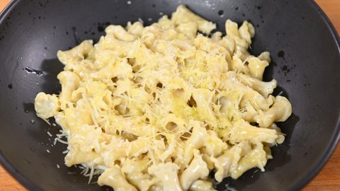 Паста Кампанелле с четырьмя видами сыра. Безалкогольный Кайпироска с киви