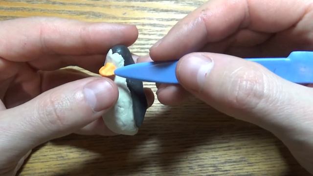 Пингвин из пластилина. Ковальски. Как слепить пингвина. Мадагаскар. смотреть онлайн