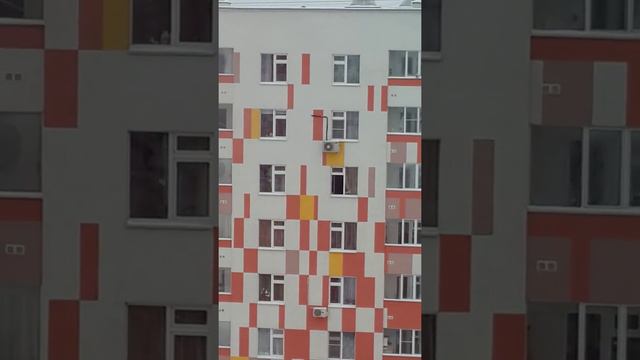 Ужас!мать морозит ребенка на 10 град морозе!!! смотреть онлайн