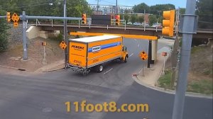 Another left turn crash at the 11foot8+8 bridge