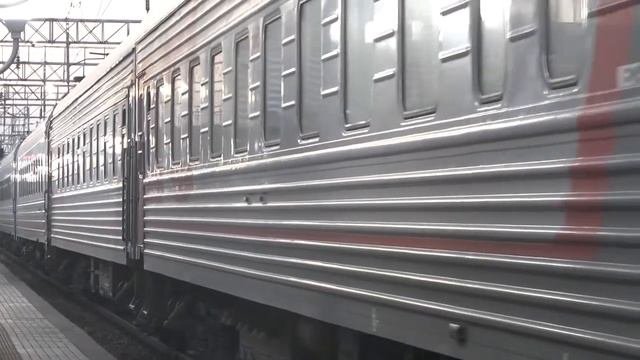 Утреннее прибытие поезда на вокзале Ростов-на-Дону