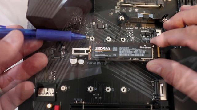 How to Install an NVME SSD on a Gigabyte X570 Aorus Elite WiFi Motherboard смотреть онлайн