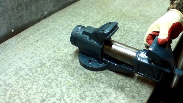 Реставрация тисков. Восстановление тисков и поворотный механизм своими руками. смотреть онлайн