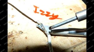 Кот погрыз провод зарядку как починить