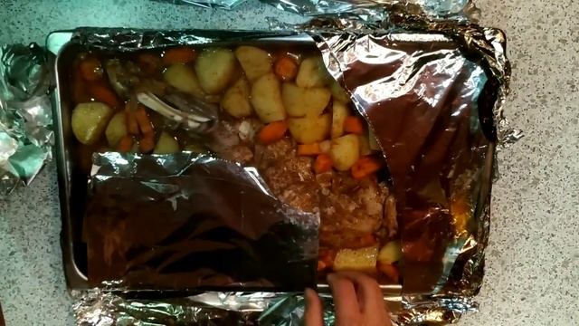 Как приготовить баранью ногу. Запекаем барана в помпейской печи. |Мировой закусон смотреть онлайн