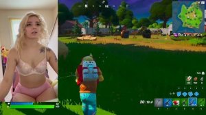 1 KILL = REMOVE 1 PIECE OF CLOTHING *FORTNITE CHALLENGE*