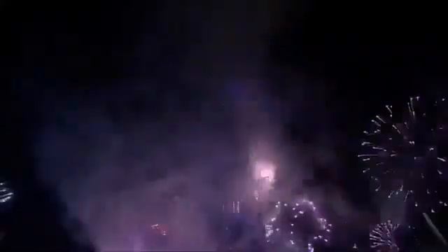 Новогодний фейерверк в Дубаи 2014 Dubai fireworks 2014 Новый год Дубаи смотреть онлайн
