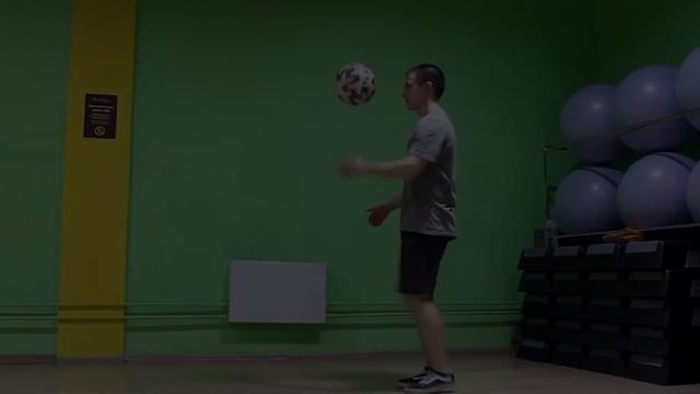 ЧЕКАНКА ДЛЯ ФУТБОЛИСТОВ / ЧЕКАНКА КОЛЕНЯМИ / ВНУТРЕННЕЙ и ВНЕШНЕЙ СТОРОНОЙ СТОПЫ