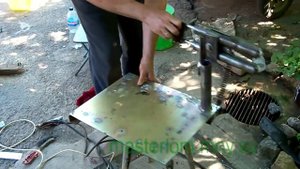 Стойка для болгарки с протяжкой