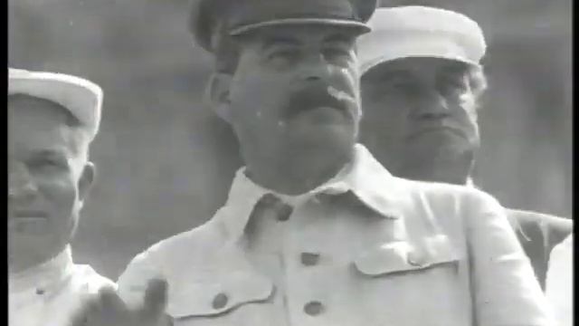 Сталин в 1939 году. 1939 И Сталин справа.