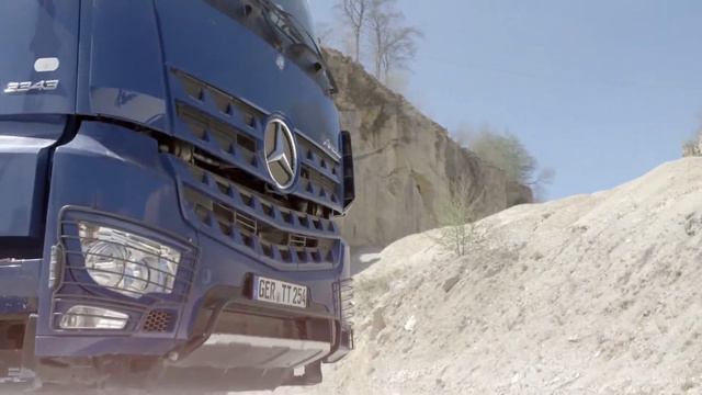 Daimler Trucks Interior Design - Arocs HAD 3343 AK | AutoMotoTV