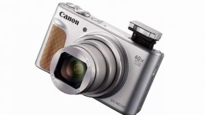 Canon PowerShot SX740 HS: compact pocket camera for travelers