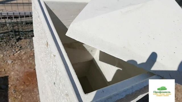 Бетонные столбы для забора.