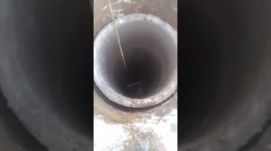 Чистка колодца, установка осинового щита и камней