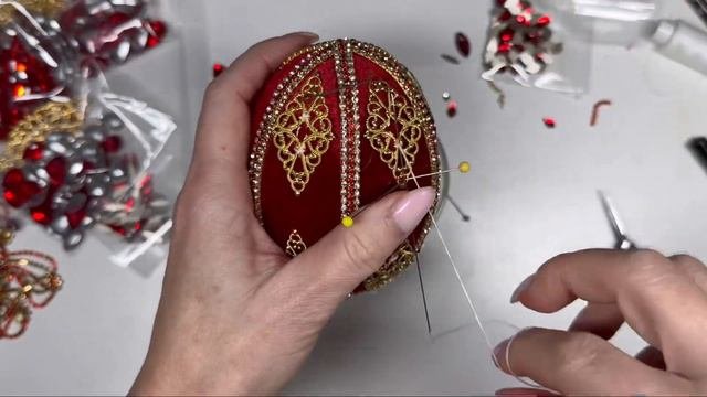 Как пришить аккуратно филигрань.   Даже белыми нитками.