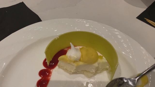 Steakhouse 71 Dinner Review | Disney's Contemporary Resort | Disney Dining Review смотреть онлайн