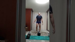 Жим гири 50 кг: 17 раз правой и 10 раз левой. Личные рекорды!))