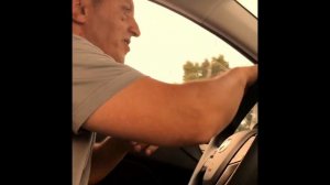 Гагаузская песня, поёт веселый таксист  Пётр