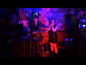 Листопад & Инесса — Три белых коня/Звенит январская вьюга