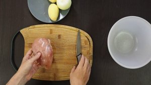 Очень вкусный и сочный пирог с курицей и картошкой. Курник!