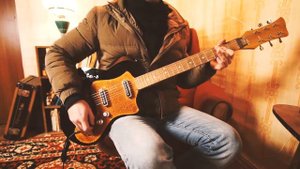 ELGAVA-B RARE Vintage Electric Guitar Electro Soviet USSR