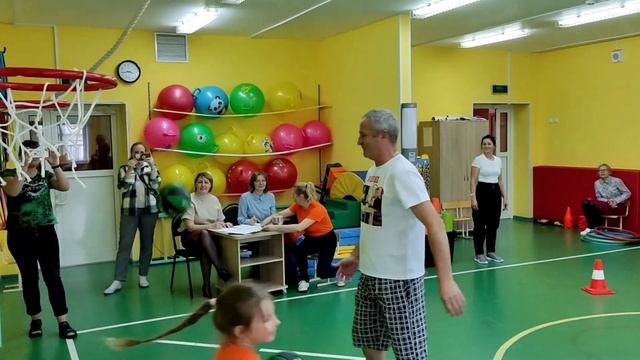 День отца, детский сад "Сказка", группа " Белоснежка", 18.10.2022 смотреть онлайн