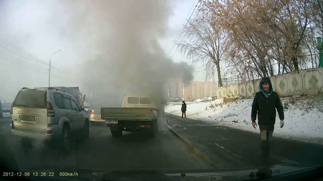 Сгорела машина Иркутск 06.12.2012 смотреть онлайн