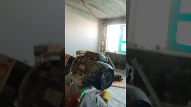 Машинная штукатурка в Челябинске. Процесс работы. смотреть онлайн