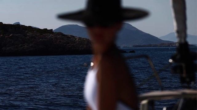 Chris Rea---Curse Of The Traveller (John Junior & Tony Q ReMix) смотреть онлайн