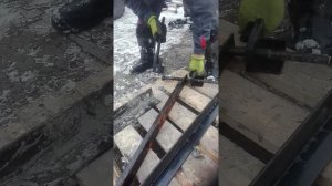 сборка траверсы на опору св164