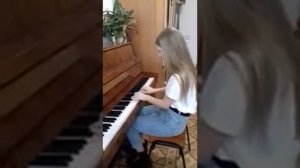 Колісниченко Вікторія_Фортепіано, твір К. Волкова "Спогади "