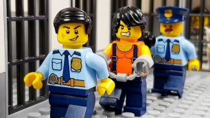 Lego - Prison Break.mp4