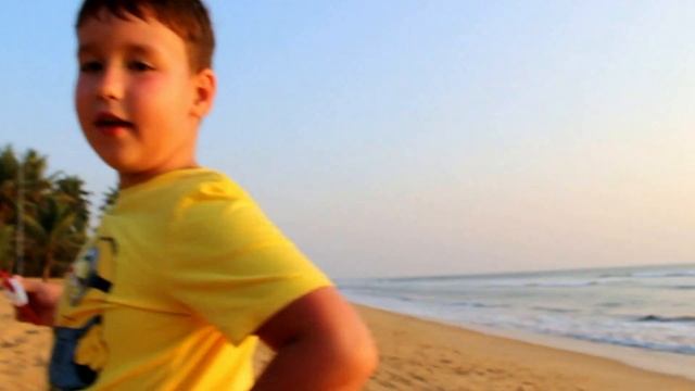 Мы на Шри Ланке - 4!:) Запускаем воздушные змеи! We are on Sri Lanka! We launch kites смотреть онлайн