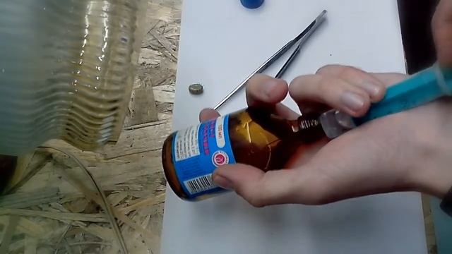 ШОК!! ЗАЛИЛИ В КЛЕЩА ПЕРЕКИСЬ ВОДОРОДА смотреть онлайн