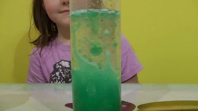 Игрушки Детские опыты. Лавовая лампа. смотреть онлайн